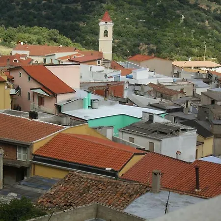 Casa Privata Verdolina * Ilbono