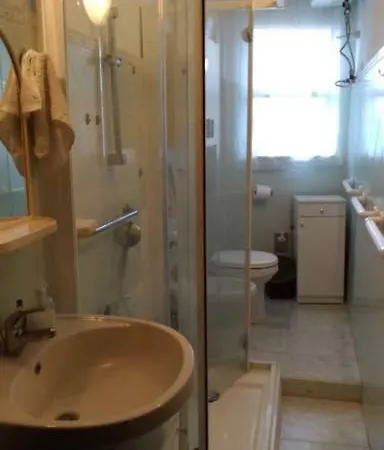 Casa Privata Verdolina Alloggio in famiglia *